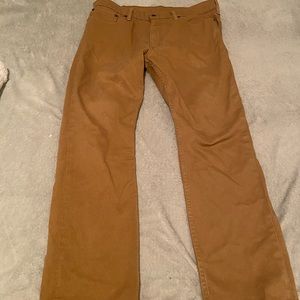 Brown Levi’s 513 Jeans